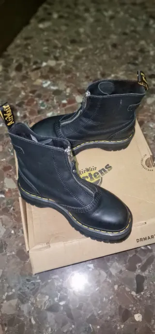 Stivaletti Dr. Martens con cerniera neri