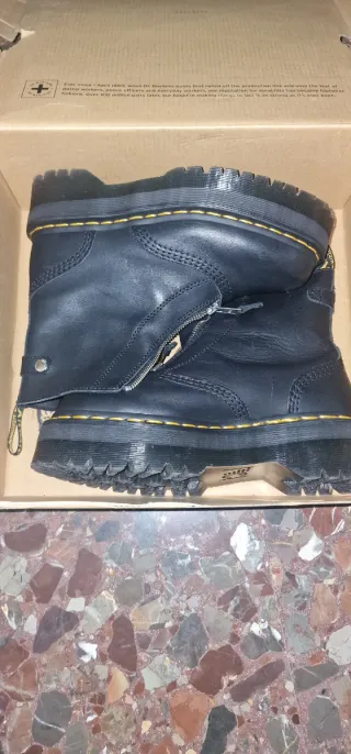 Stivaletti Dr. Martens con cerniera neri