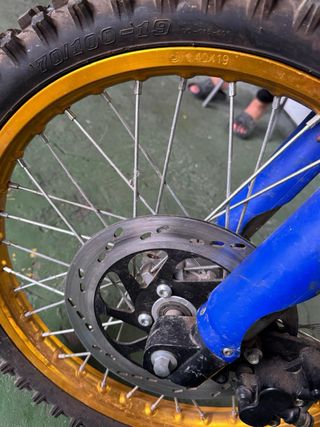 Horquilla y rueda moto buen estado