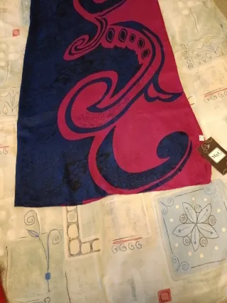 Foulard suave estampado floral