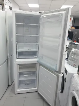 Nevera Combi Daewoo 1.85m con garantía