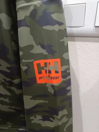 HELLY HANSEN WORKWEAR.