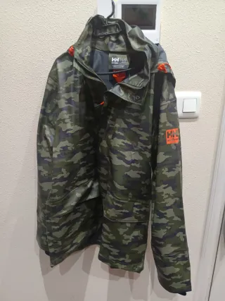 HELLY HANSEN WORKWEAR.