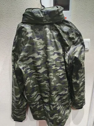 HELLY HANSEN WORKWEAR.