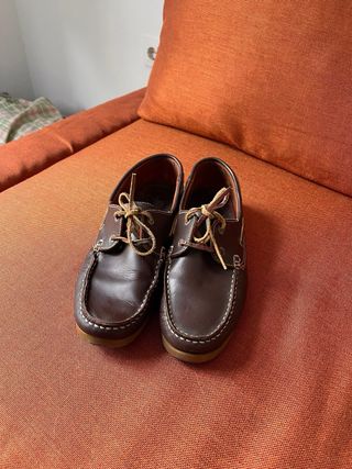 Zapatos náuticos de piel marrones
