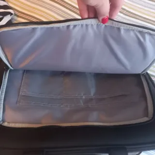 Maletín portátil negro