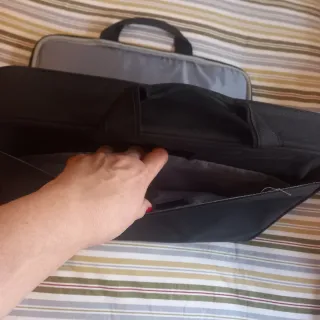 Maletín portátil negro