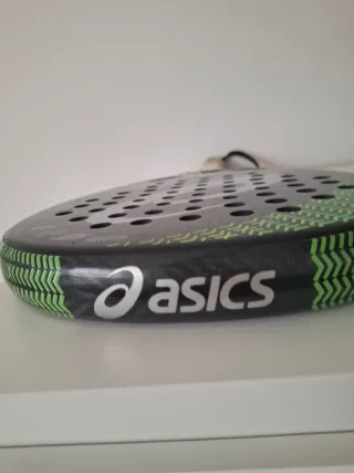 Pala Padel Asics Hybrid Pro buen estado