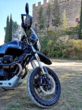 Moto Guzzi V85 TT 2022 | Maletas Aluminio Garantia