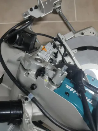 Makita LS1219L Ingletadora