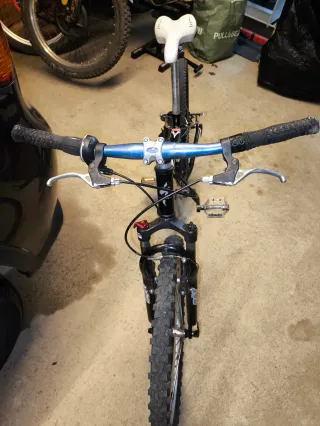 Bicicleta Specialized Hardrock 13.5 (24")