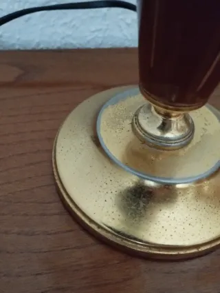 Lámpara de techo dorada y cristal