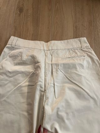 Pantalones elegantes blancos