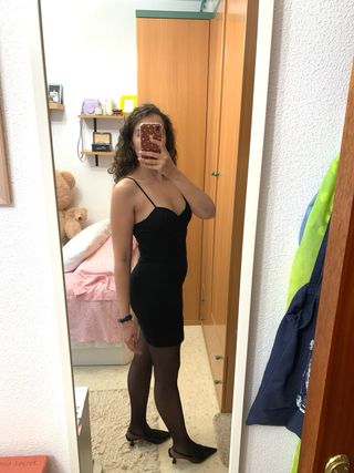 Vestido negro ajustado de Pull&Bear