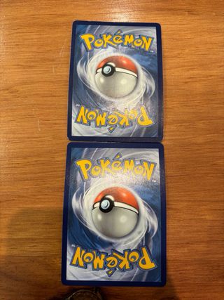 2 Cartas Pokémon Doradas Originales.