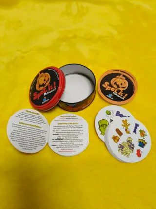 Spot it! Halloween Dobble - Juego de cartas