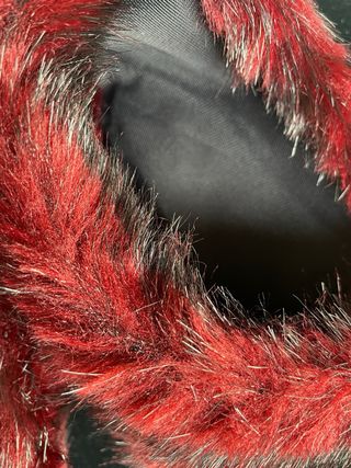 Puños símil visón granates