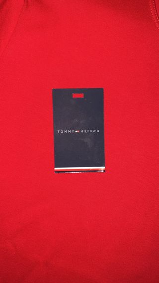 Sudadera Tommy Roja Nueva con etiqueta.  Talla L