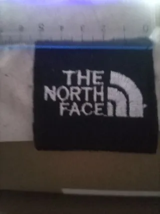 Toppa The North Face nera e bianca