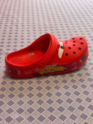 Chanclas Crocs Rayo McQueen Rojas