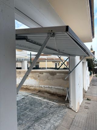 Puerta metálica cochera 3,10x2,18