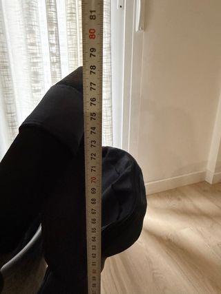 Carrito de juguete marino y rosa con bebé