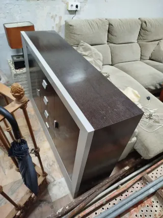 Mueble de salón madera y metal