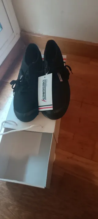 Zapatillas Kawasaki Negras