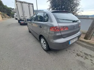 Seat Ibiza Gris 2003