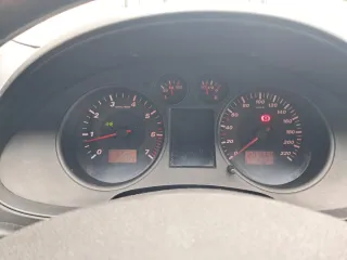 Seat Ibiza Gris 2003