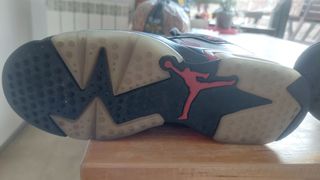 Jordan Air 6 Negro Rojo