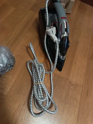 Plancha Russell Hobbs Powersteam Ultra Negra