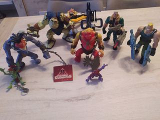 Colección Pequeños Guerreros - Figuras