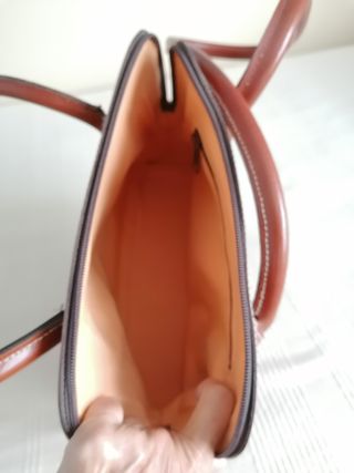 Bolso de piel marrón sin estrenar