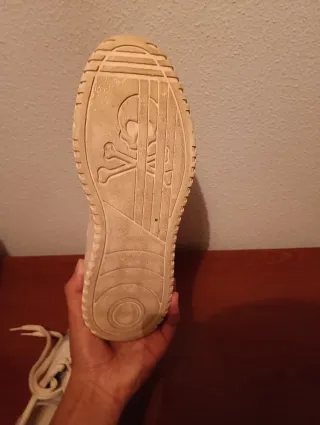 Zapatillas Scalpers Blancas y Plateadas