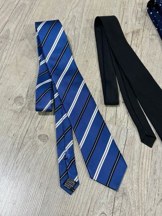 Lote 3 corbatas (azul y negro)