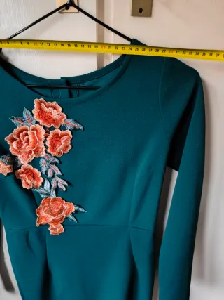 Vestido Midi Recto Vintage detalle de Flor