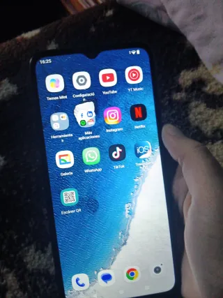 Redmi A2 Negro Nuevo + Cargador