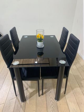 Comedor 4 sillas cristal negro