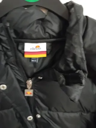 Abrigo acolchado unisex Ellesse negro original