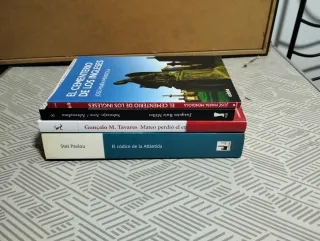 Libros de Ficcion, lote de 4