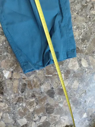 Mono de trabajo azul