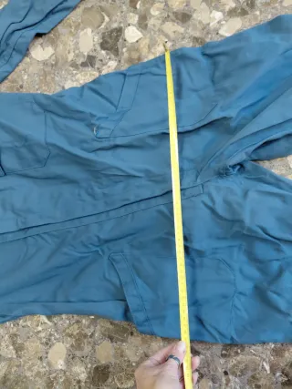 Mono de trabajo azul