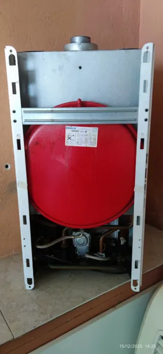 Caldera gas ciudad BAXI ROCA blanca