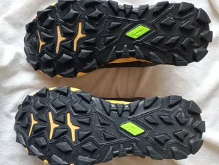 Zapatillas Asics Gel Fujitrabuco 8