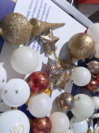 Decorazioni Natalizie Palline Bianche e Oro