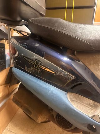 Scooter Honda SJ 100