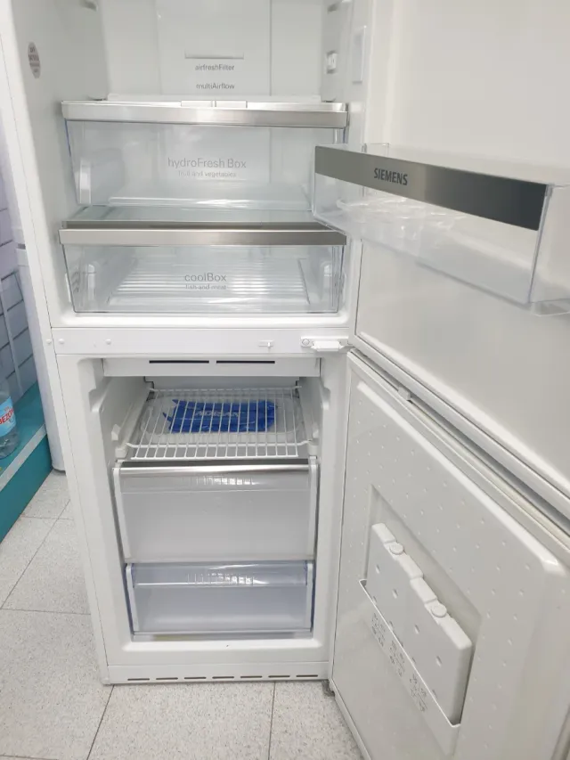 Frigorífico Siemens 2m x 60cm