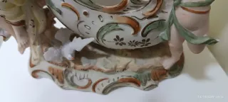 Figura de porcelana estilo modernista