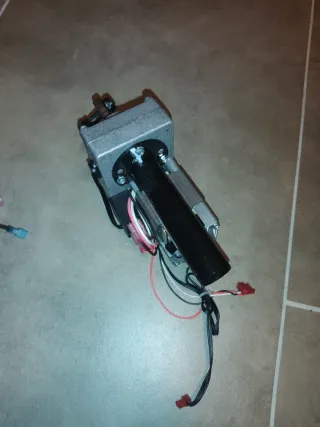 Motor inclinación cinta de correr